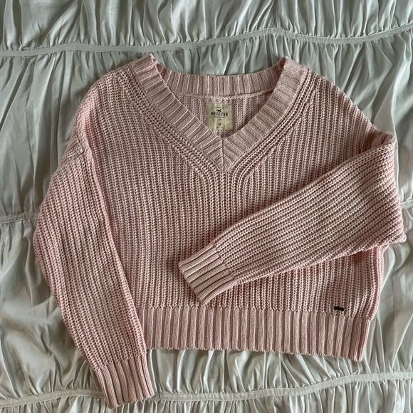 Pink Hollister Women’s Cropped Knit Sweater - Picture 1 of 4